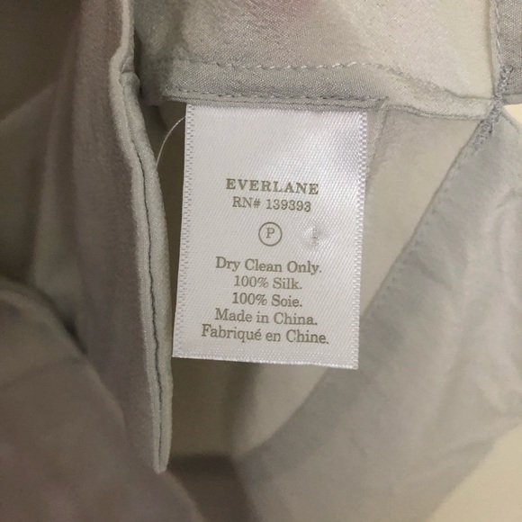 Everlane Gray Silk Button Down Short Sleeve Sz 2 - Picture 7 of 7